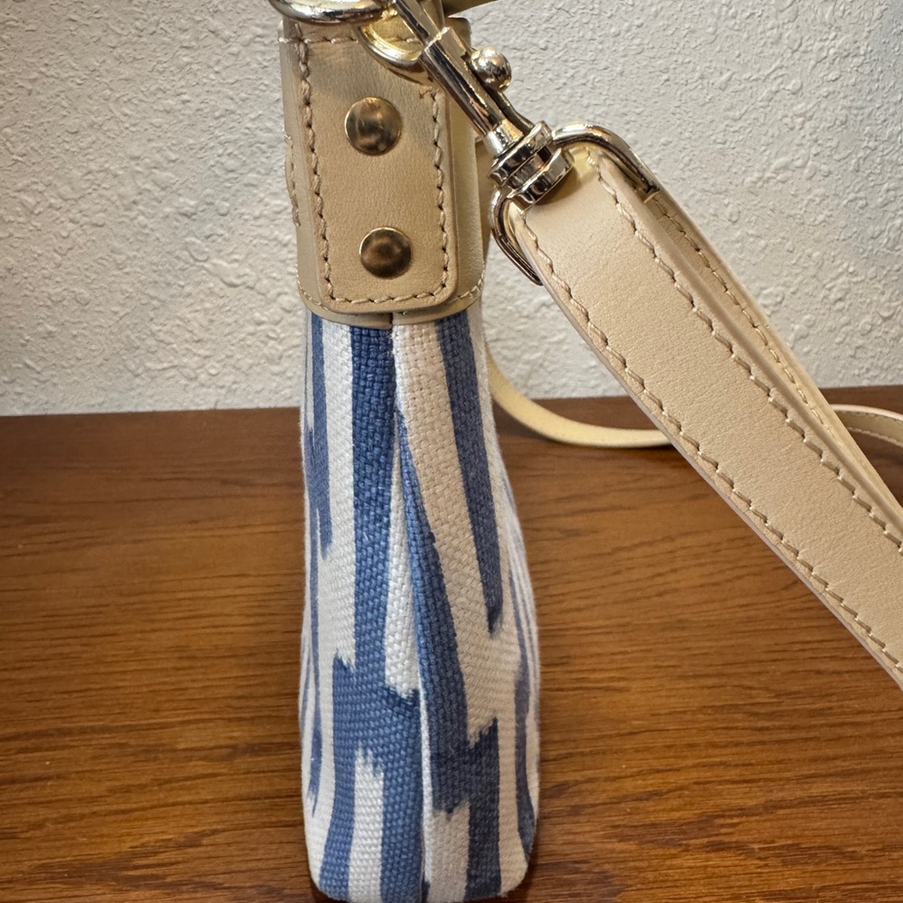 Spartina 449 Tan and Blue Patterned Crossbody Bag Purse NEW - Picture 7 of 14